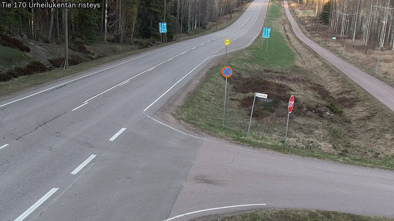 Weather Camera Image Väg 170 Vederlax Idrottsplatsen korsnin, Virolahti, Kymenlaakso