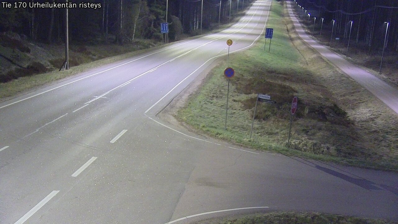 Weather Camera Image Väg 170 Vederlax Idrottsplatsen korsnin, Virolahti, Kymenlaakso