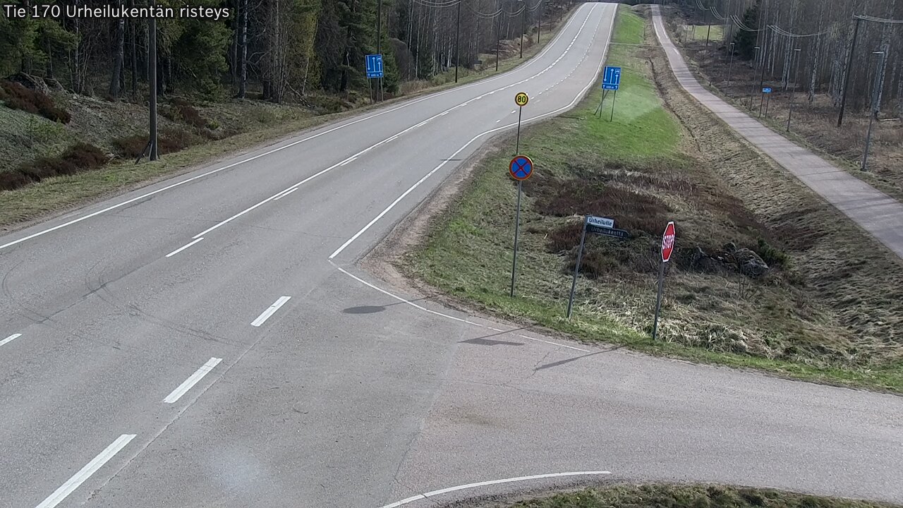 Weather Camera Image Väg 170 Vederlax Idrottsplatsen korsnin, Virolahti, Kymenlaakso