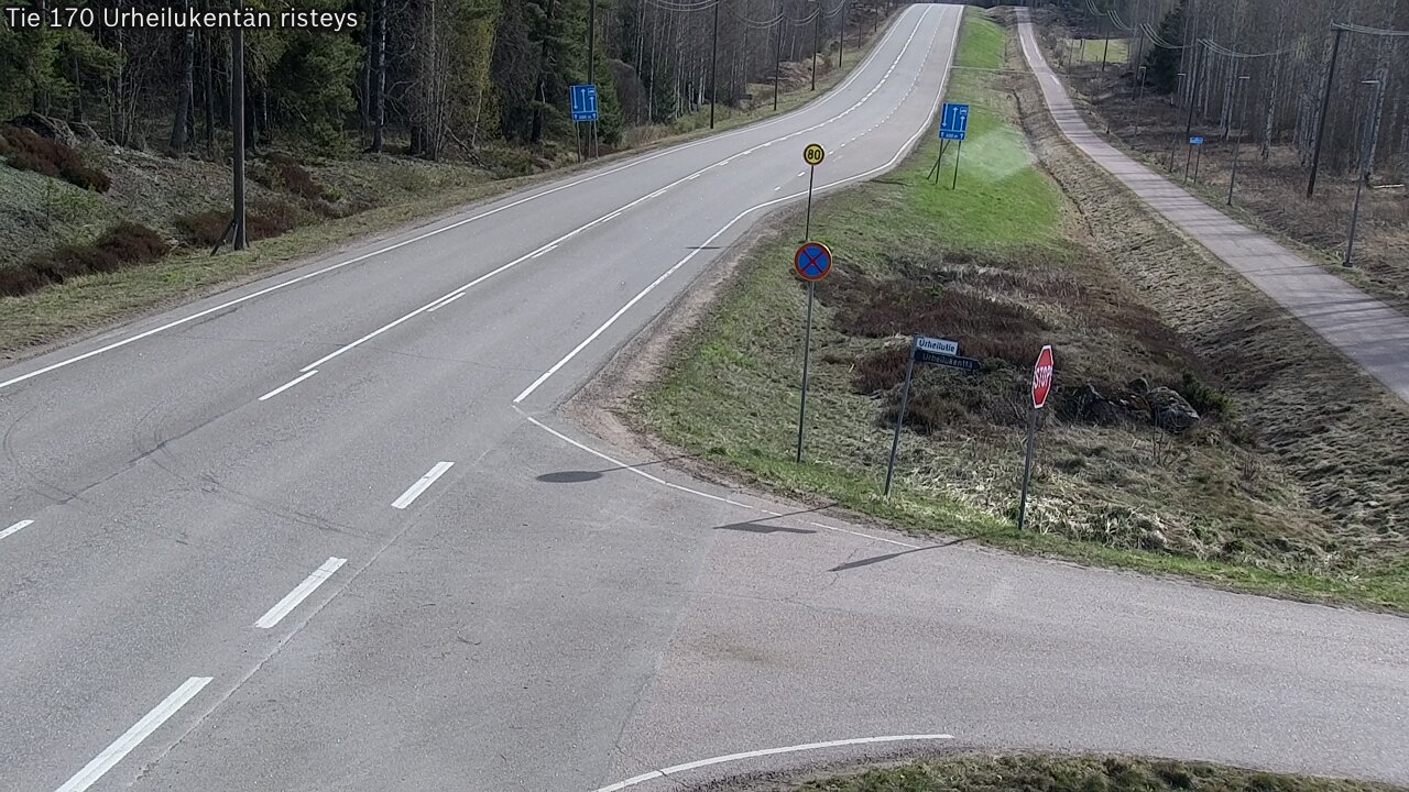 Weather Camera Image Väg 170 Vederlax Idrottsplatsen korsnin, Virolahti, Kymenlaakso