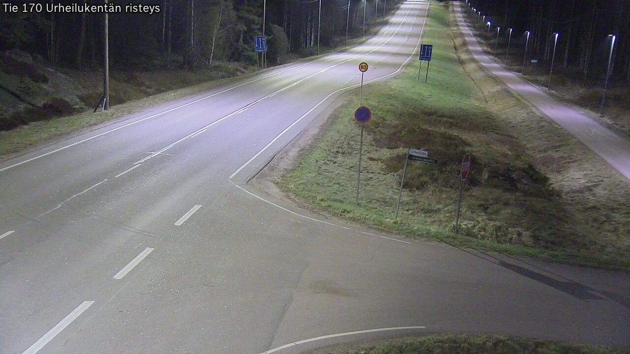 Weather Camera Image Väg 170 Vederlax Idrottsplatsen korsnin, Virolahti, Kymenlaakso