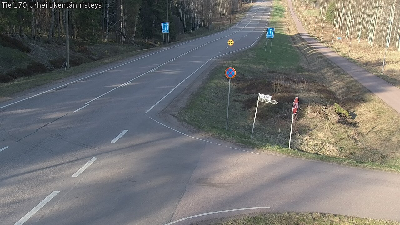 Weather Camera Image Väg 170 Vederlax Idrottsplatsen korsnin, Virolahti, Kymenlaakso