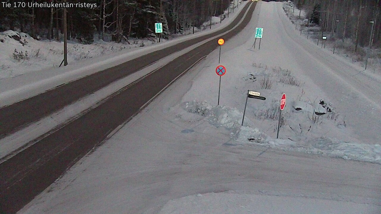 Weather Camera Image Road 170 Virolahti Sports field crossing, Virolahti, Kymenlaakso