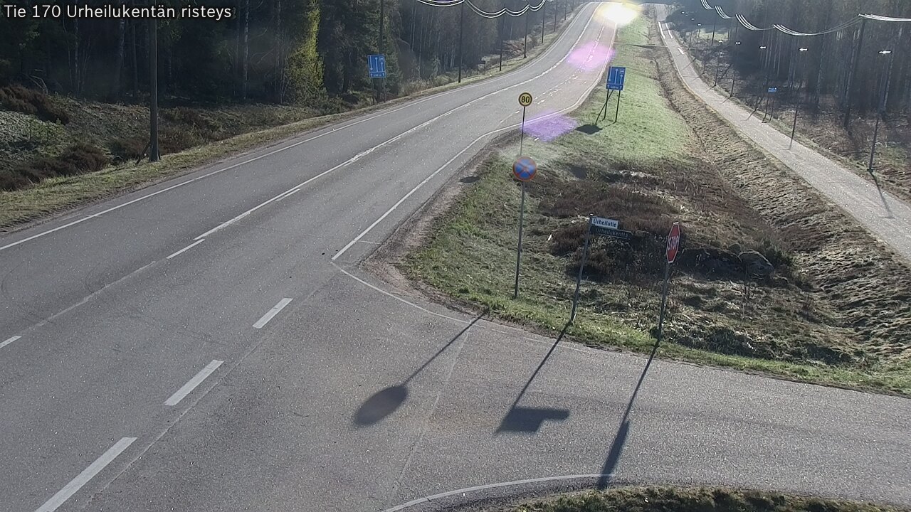 Weather Camera Image Väg 170 Vederlax Idrottsplatsen korsnin, Virolahti, Kymenlaakso