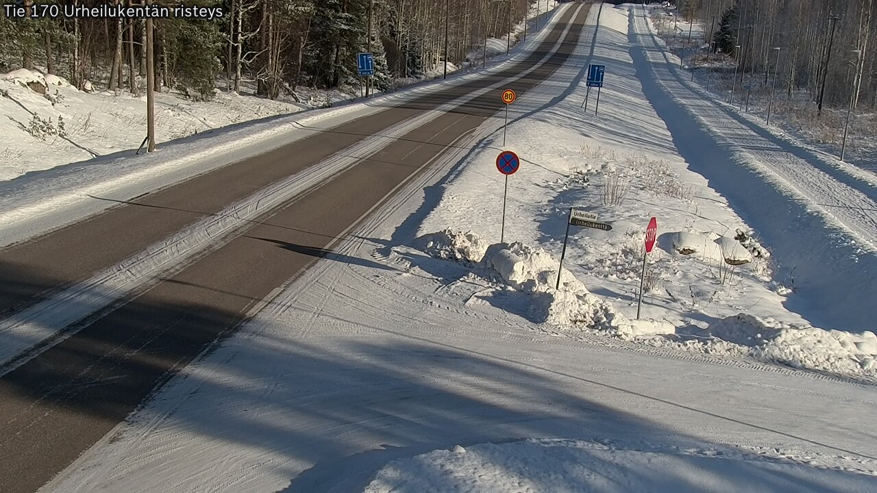 Weather Camera Image Road 170 Virolahti Sports field crossing, Virolahti, Kymenlaakso