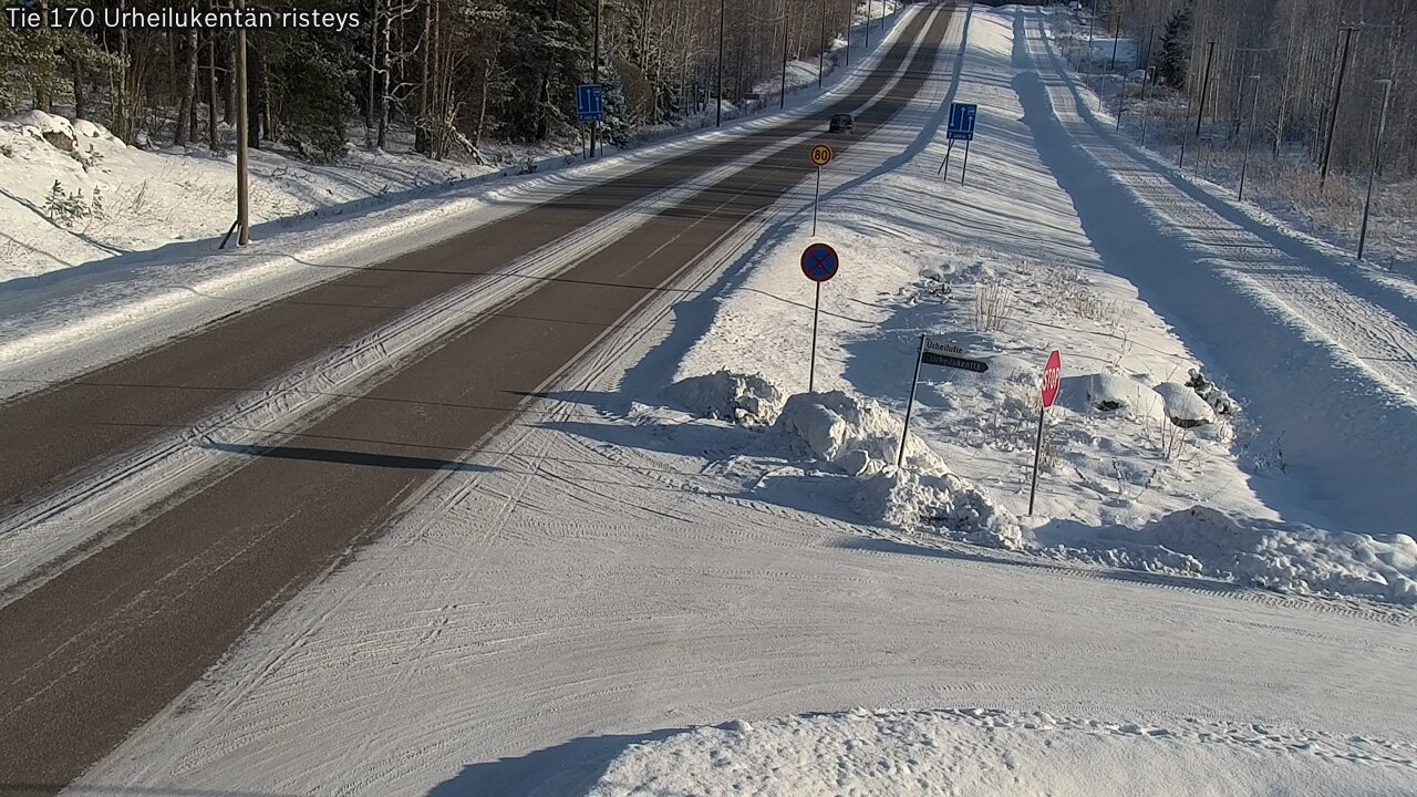 Weather Camera Image Road 170 Virolahti Sports field crossing, Virolahti, Kymenlaakso