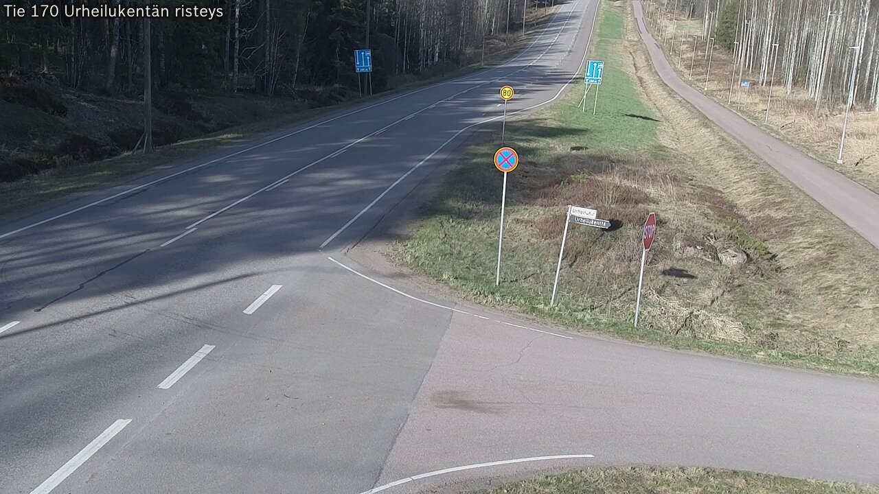 Weather Camera Image Väg 170 Vederlax Idrottsplatsen korsnin, Virolahti, Kymenlaakso