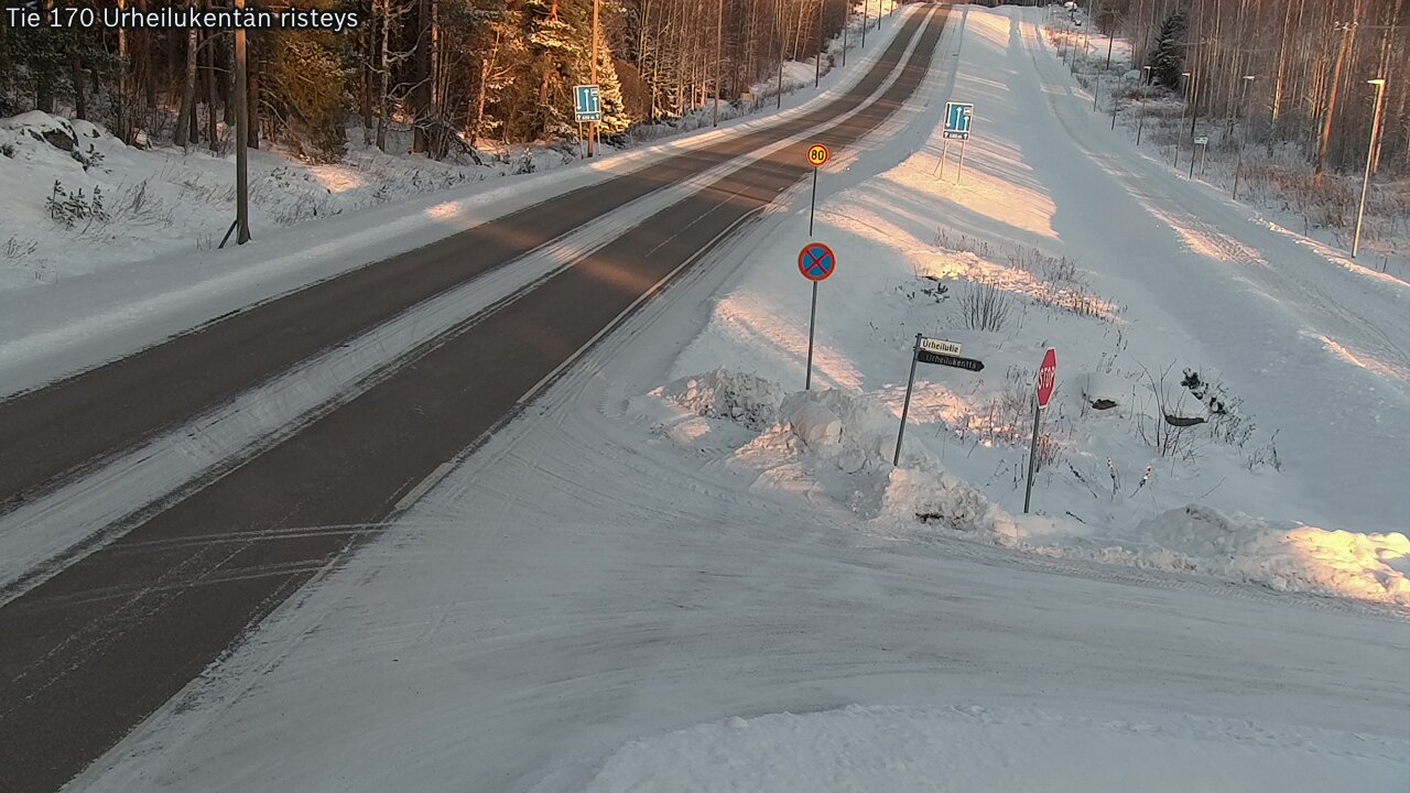 Weather Camera Image Road 170 Virolahti Sports field crossing, Virolahti, Kymenlaakso