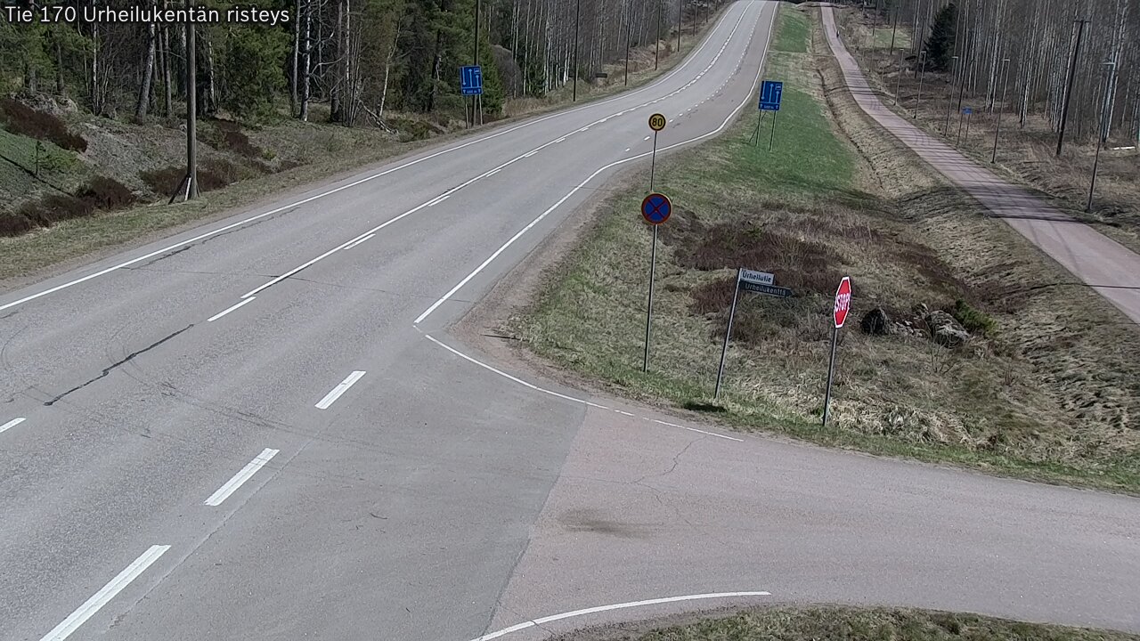 Weather Camera Image Väg 170 Vederlax Idrottsplatsen korsnin, Virolahti, Kymenlaakso