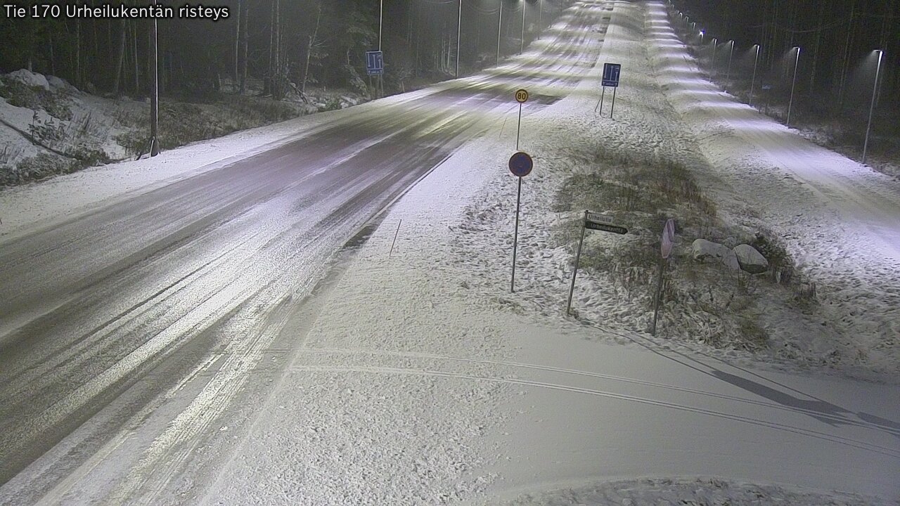 Weather Camera Image Väg 170 Vederlax Idrottsplatsen korsnin, Virolahti, Kymenlaakso