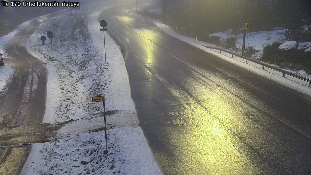 Weather Camera Image Väg 170 Vederlax Idrottsplatsen korsnin, Virolahti, Kymenlaakso