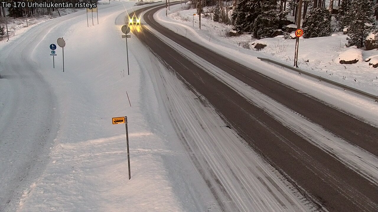 Kelikamerat Kuva Tie 170 Virolahti Urheilukentän risteys, Virolahti, Kymenlaakso