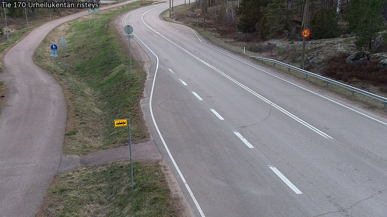 Weather Camera Image Väg 170 Vederlax Idrottsplatsen korsnin, Virolahti, Kymenlaakso