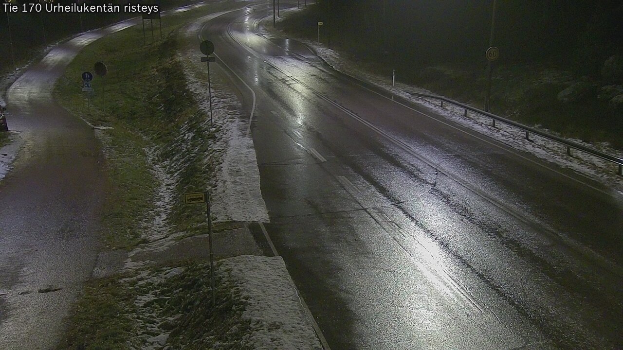 Weather Camera Image Väg 170 Vederlax Idrottsplatsen korsnin, Virolahti, Kymenlaakso