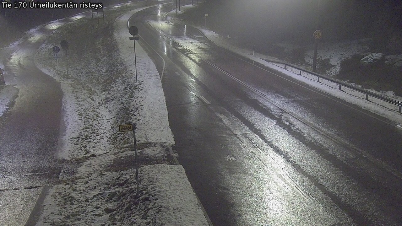 Weather Camera Image Väg 170 Vederlax Idrottsplatsen korsnin, Virolahti, Kymenlaakso