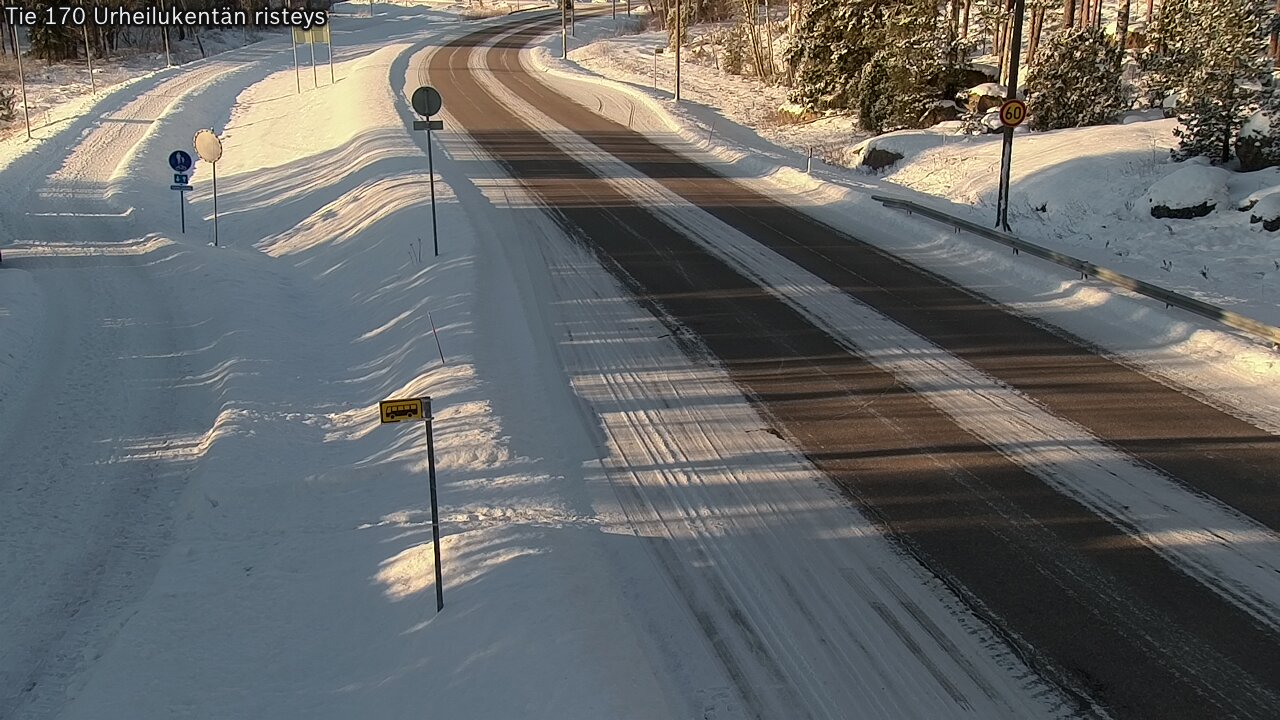 Weather Camera Image Road 170 Virolahti Sports field crossing, Virolahti, Kymenlaakso
