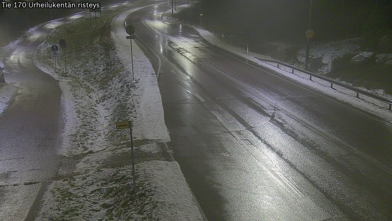 Weather Camera Image Väg 170 Vederlax Idrottsplatsen korsnin, Virolahti, Kymenlaakso