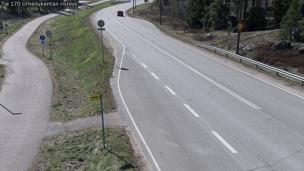 Weather Camera Image Väg 170 Vederlax Idrottsplatsen korsnin, Virolahti, Kymenlaakso