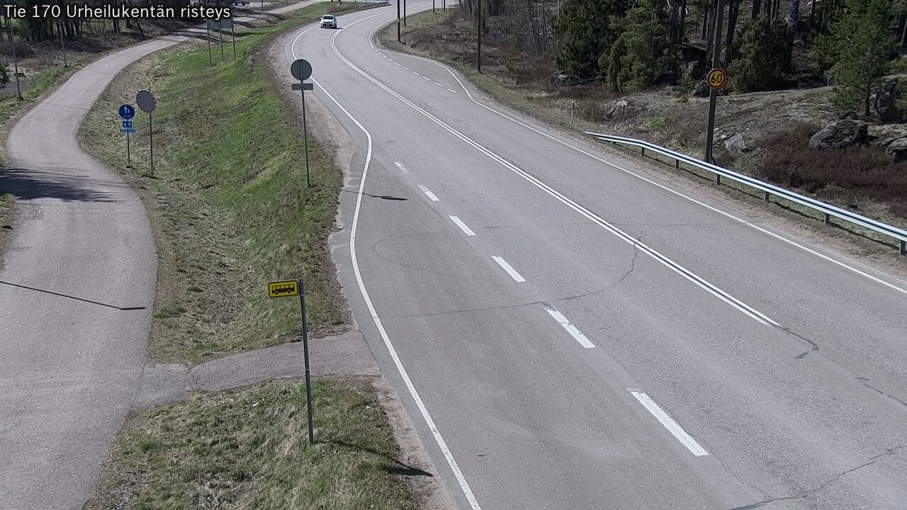 Weather Camera Image Väg 170 Vederlax Idrottsplatsen korsnin, Virolahti, Kymenlaakso
