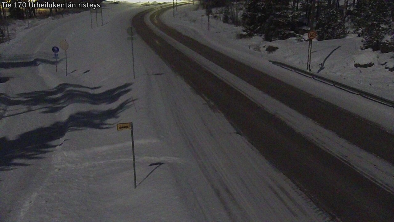 Weather Camera Image Väg 170 Vederlax Idrottsplatsen korsnin, Virolahti, Kymenlaakso