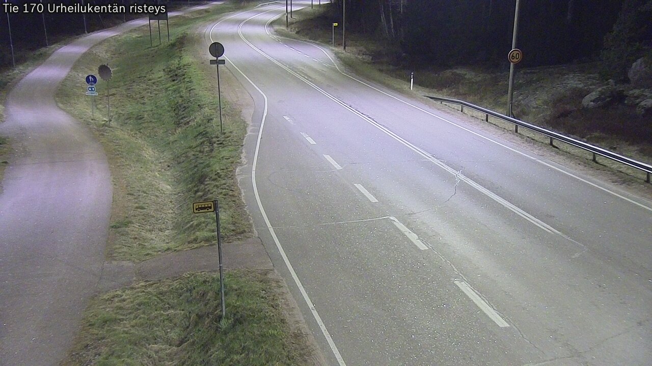 Weather Camera Image Väg 170 Vederlax Idrottsplatsen korsnin, Virolahti, Kymenlaakso