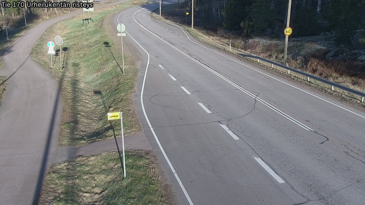 Weather Camera Image Väg 170 Vederlax Idrottsplatsen korsnin, Virolahti, Kymenlaakso