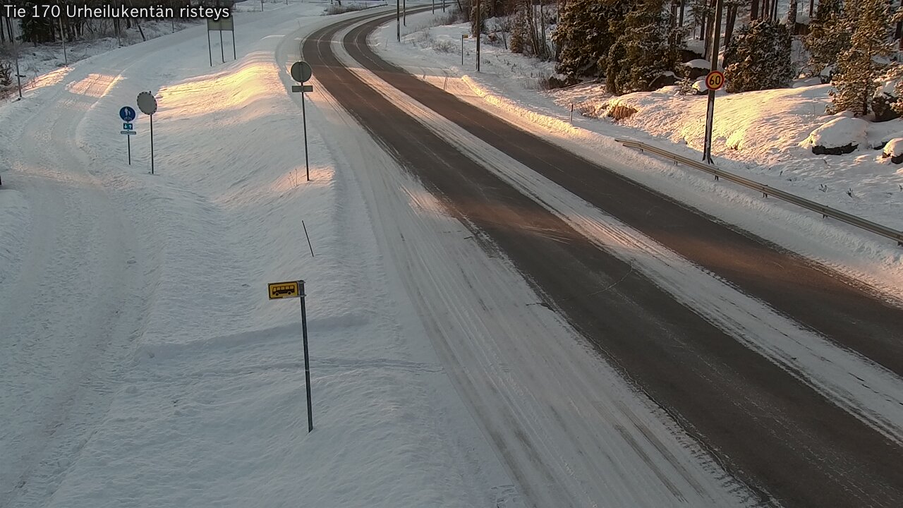 Kelikamerat Kuva Tie 170 Virolahti Urheilukentän risteys, Virolahti, Kymenlaakso