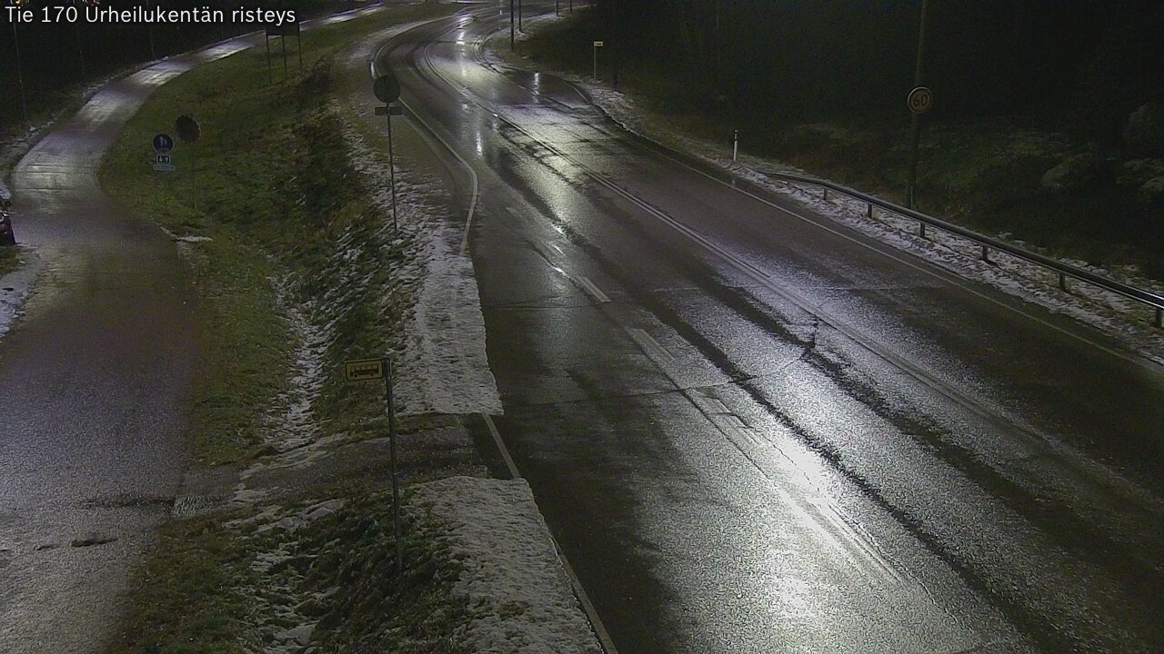 Weather Camera Image Väg 170 Vederlax Idrottsplatsen korsnin, Virolahti, Kymenlaakso