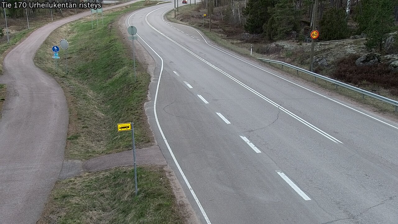 Weather Camera Image Väg 170 Vederlax Idrottsplatsen korsnin, Virolahti, Kymenlaakso