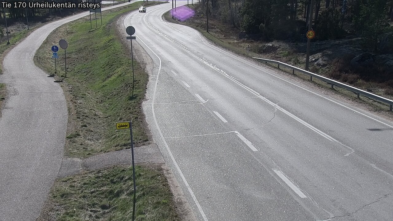 Weather Camera Image Väg 170 Vederlax Idrottsplatsen korsnin, Virolahti, Kymenlaakso