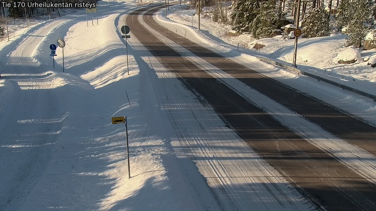 Weather Camera Image Road 170 Virolahti Sports field crossing, Virolahti, Kymenlaakso