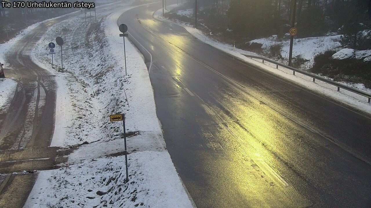 Weather Camera Image Väg 170 Vederlax Idrottsplatsen korsnin, Virolahti, Kymenlaakso