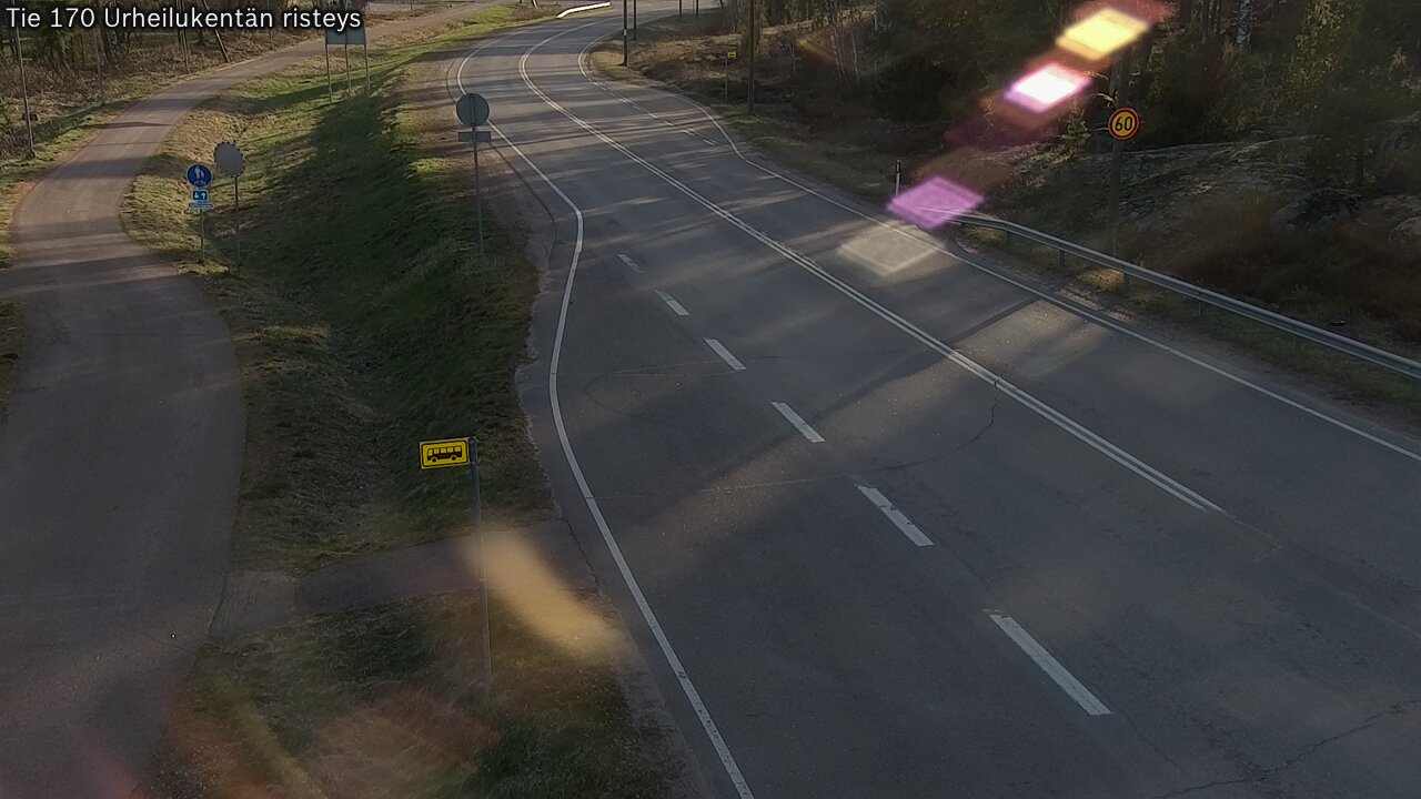 Weather Camera Image Väg 170 Vederlax Idrottsplatsen korsnin, Virolahti, Kymenlaakso