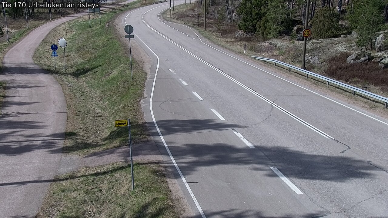Weather Camera Image Väg 170 Vederlax Idrottsplatsen korsnin, Virolahti, Kymenlaakso