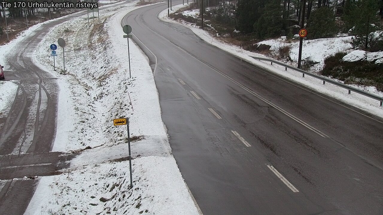 Weather Camera Image Väg 170 Vederlax Idrottsplatsen korsnin, Virolahti, Kymenlaakso