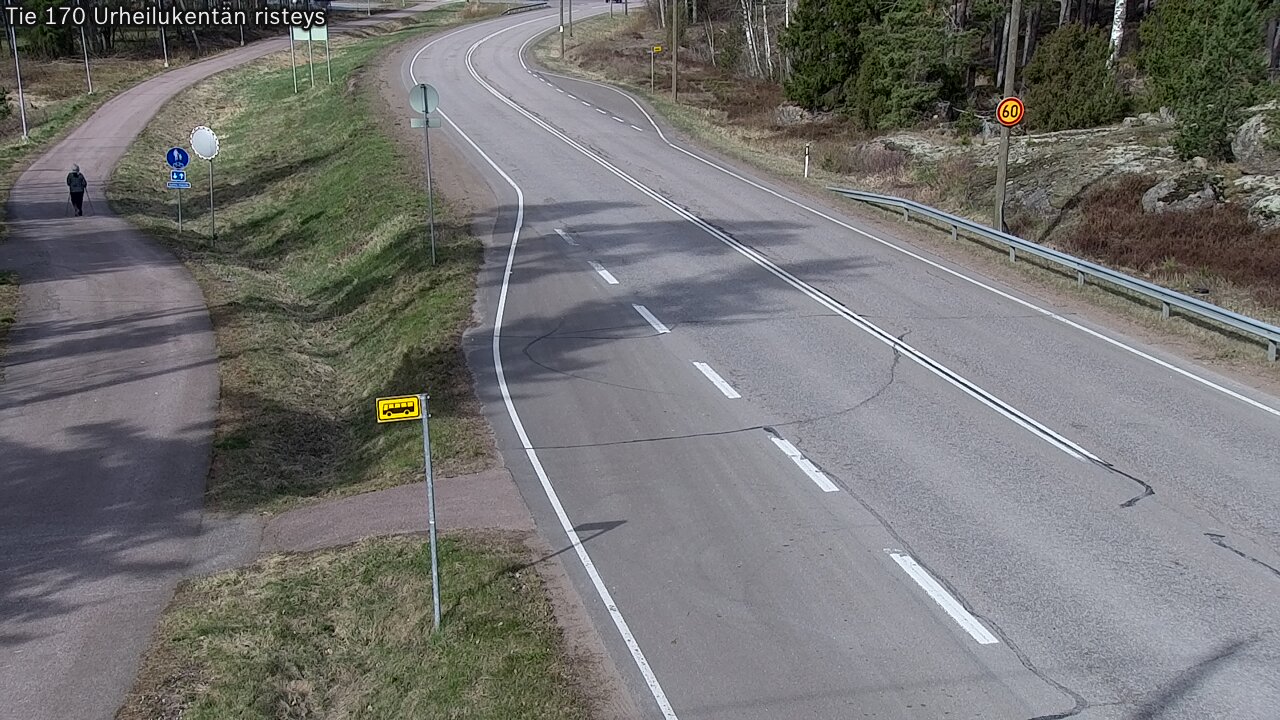 Weather Camera Image Väg 170 Vederlax Idrottsplatsen korsnin, Virolahti, Kymenlaakso