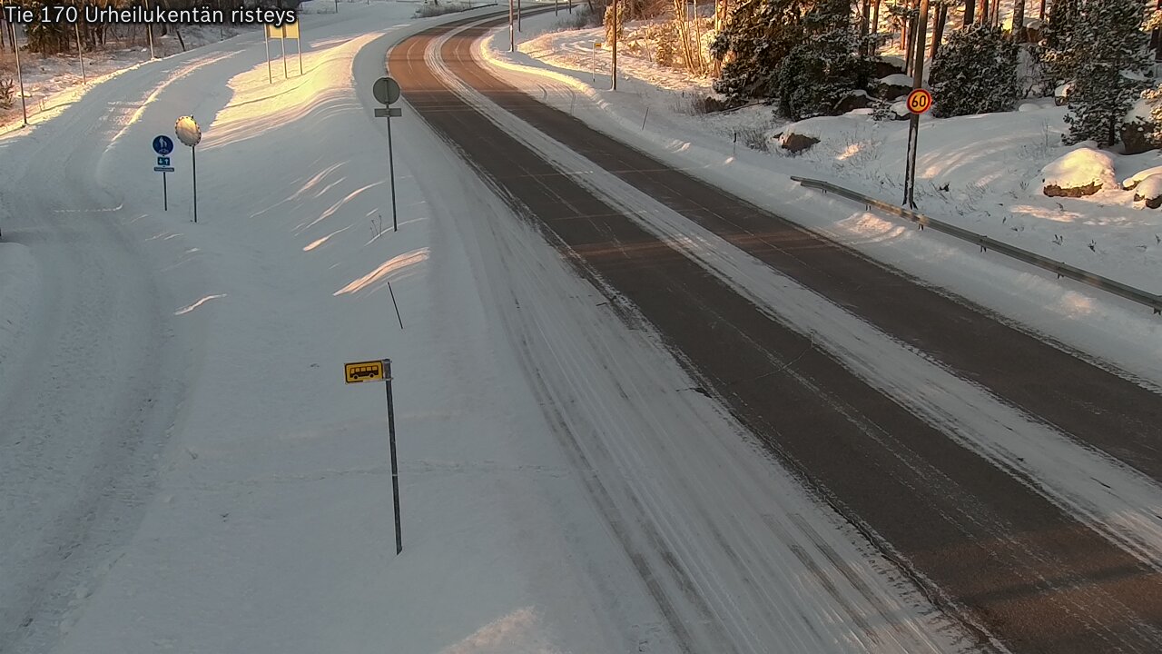 Kelikamerat Kuva Tie 170 Virolahti Urheilukentän risteys, Virolahti, Kymenlaakso
