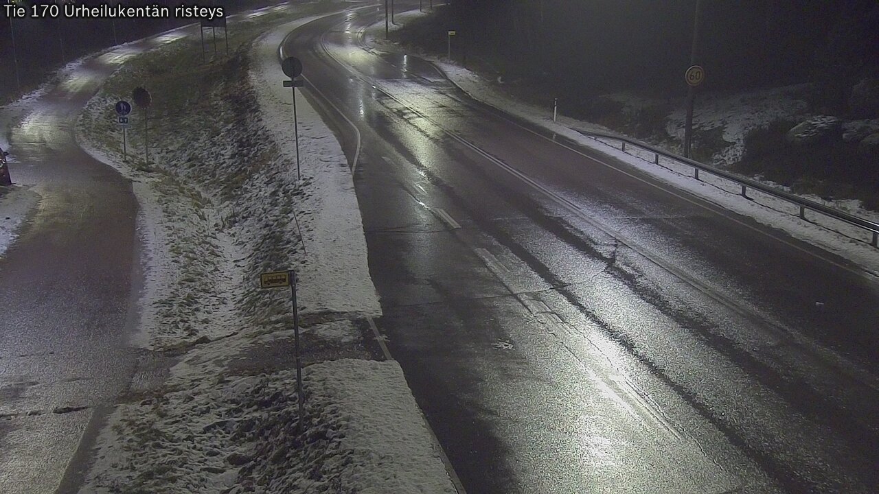 Weather Camera Image Väg 170 Vederlax Idrottsplatsen korsnin, Virolahti, Kymenlaakso