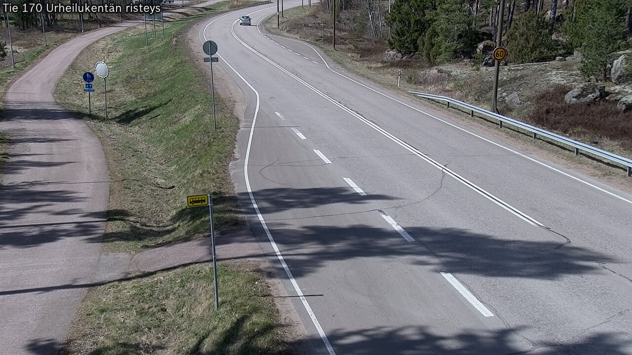 Weather Camera Image Väg 170 Vederlax Idrottsplatsen korsnin, Virolahti, Kymenlaakso