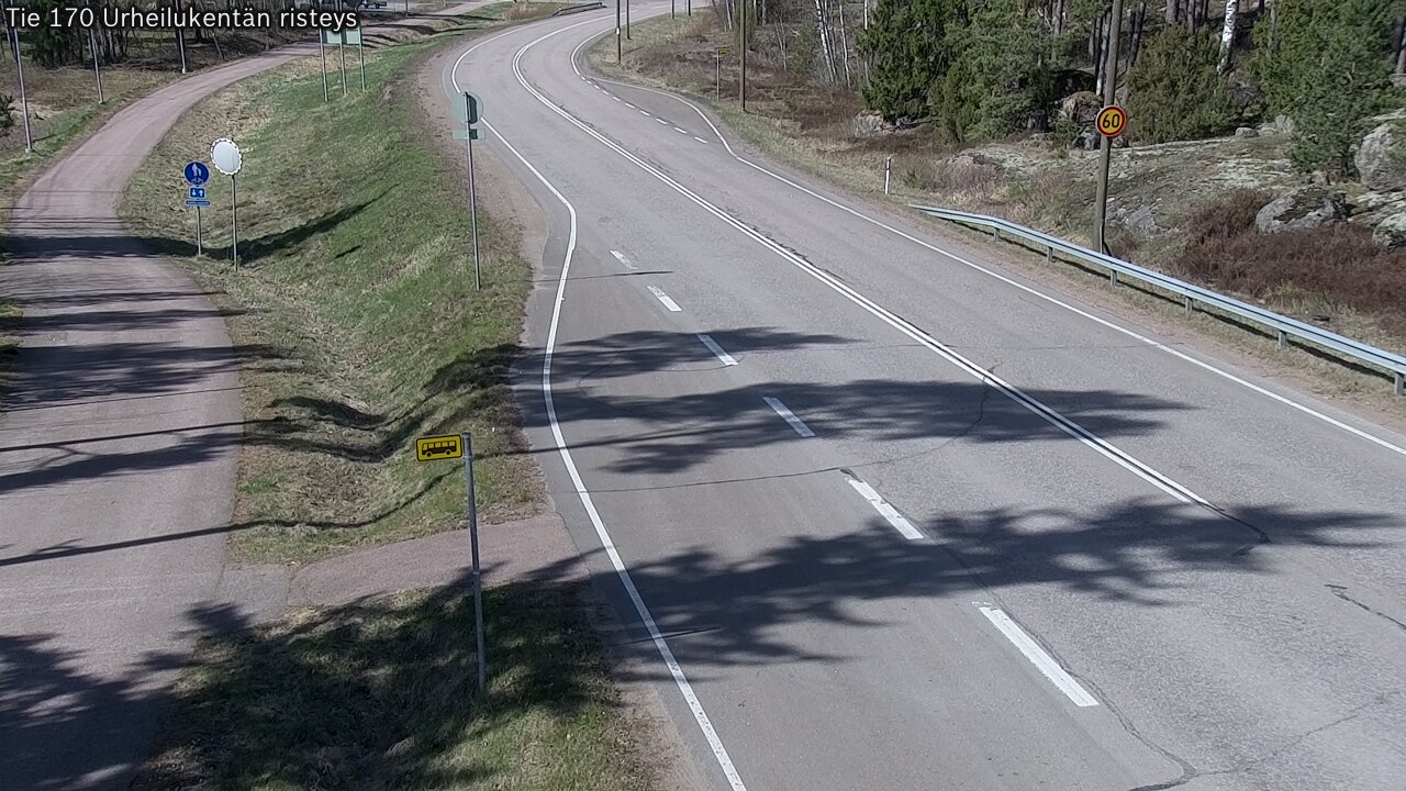 Weather Camera Image Väg 170 Vederlax Idrottsplatsen korsnin, Virolahti, Kymenlaakso