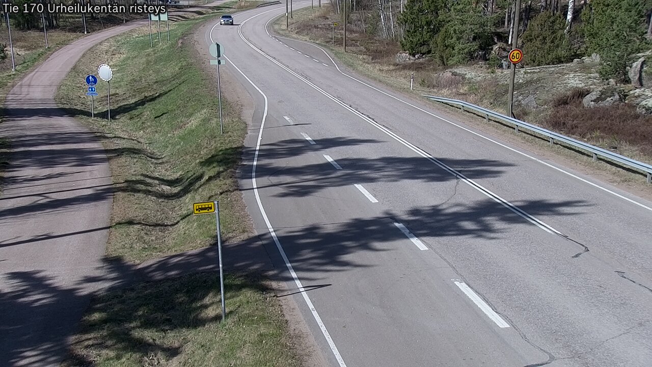 Weather Camera Image Väg 170 Vederlax Idrottsplatsen korsnin, Virolahti, Kymenlaakso