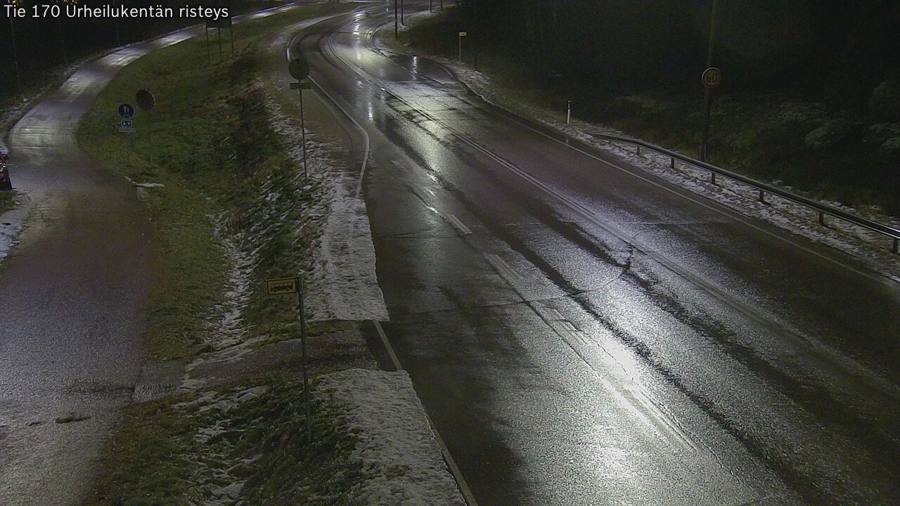 Weather Camera Image Väg 170 Vederlax Idrottsplatsen korsnin, Virolahti, Kymenlaakso