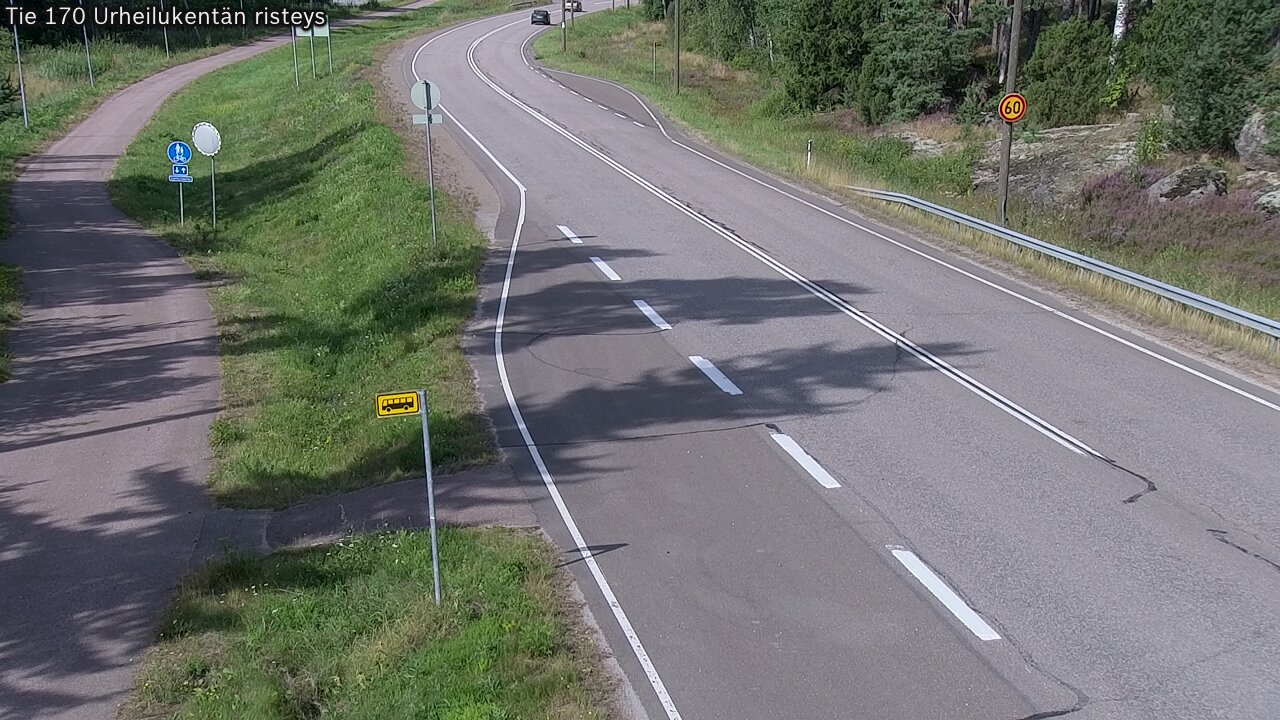 Weather Camera Image Väg 170 Vederlax Idrottsplatsen korsnin, Virolahti, Kymenlaakso
