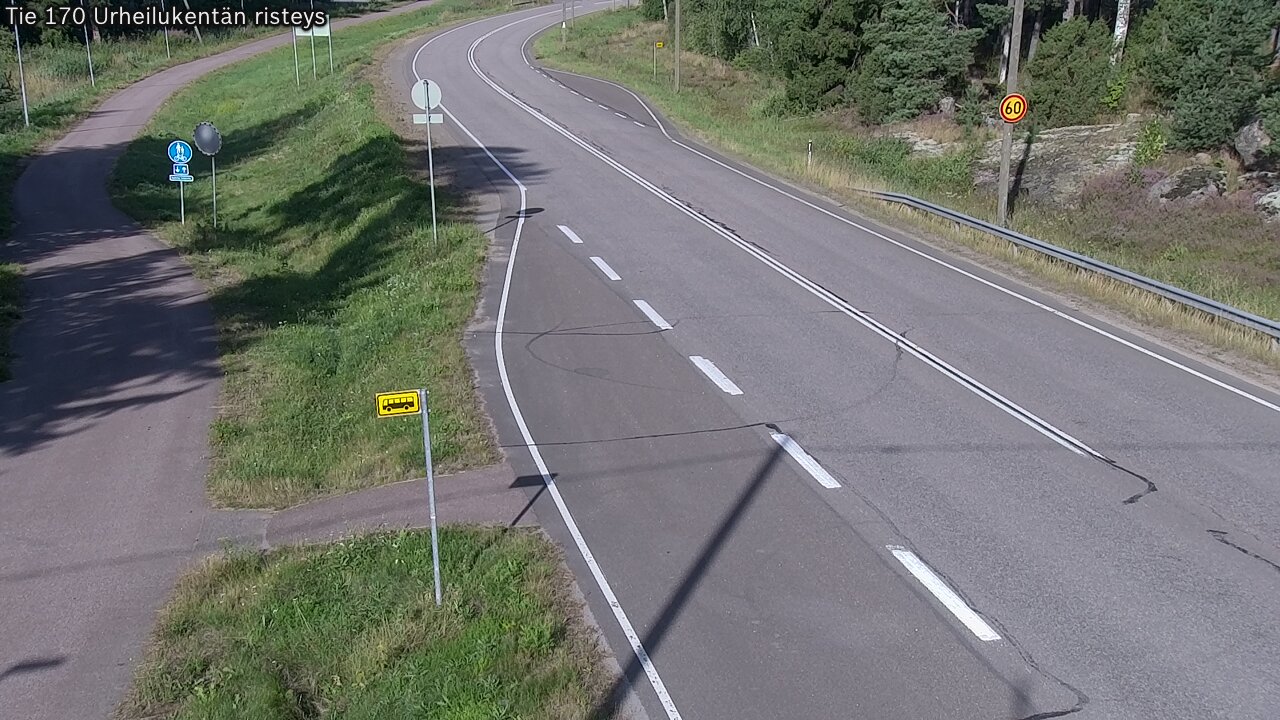 Weather Camera Image Väg 170 Vederlax Idrottsplatsen korsnin, Virolahti, Kymenlaakso