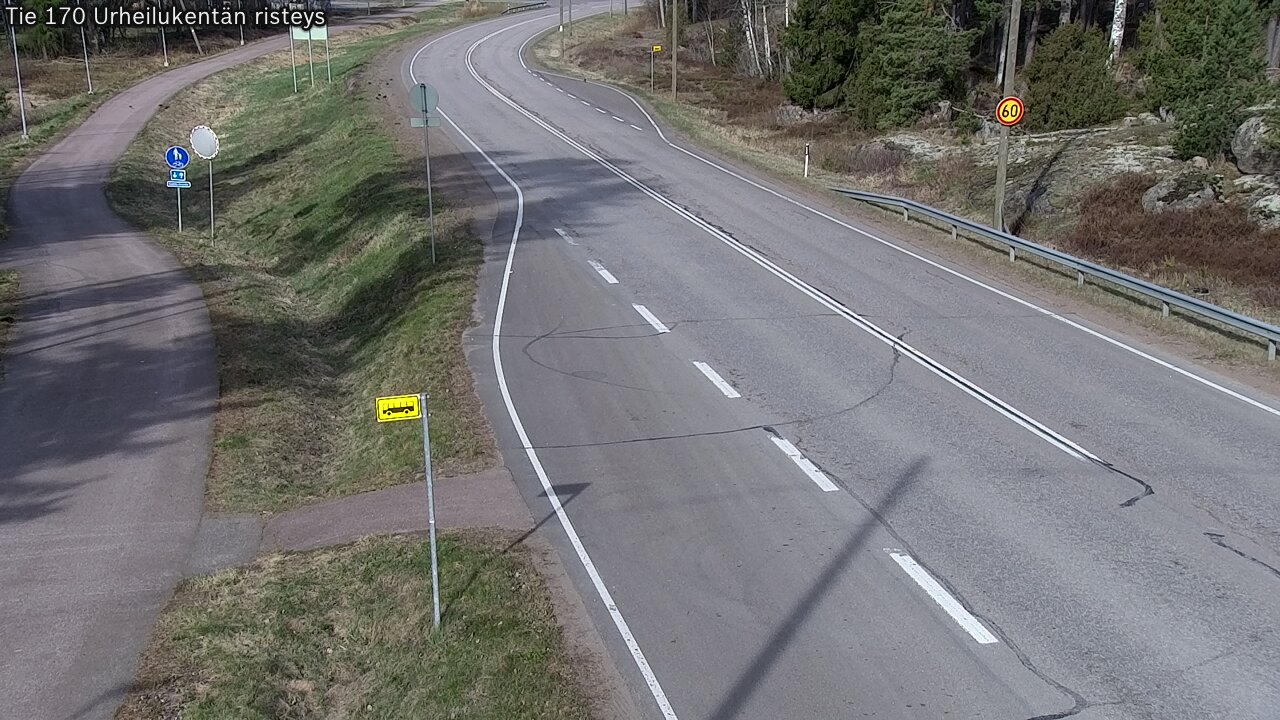 Weather Camera Image Väg 170 Vederlax Idrottsplatsen korsnin, Virolahti, Kymenlaakso
