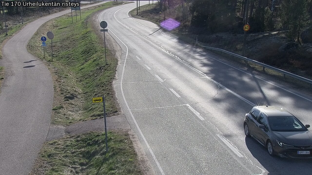 Weather Camera Image Väg 170 Vederlax Idrottsplatsen korsnin, Virolahti, Kymenlaakso