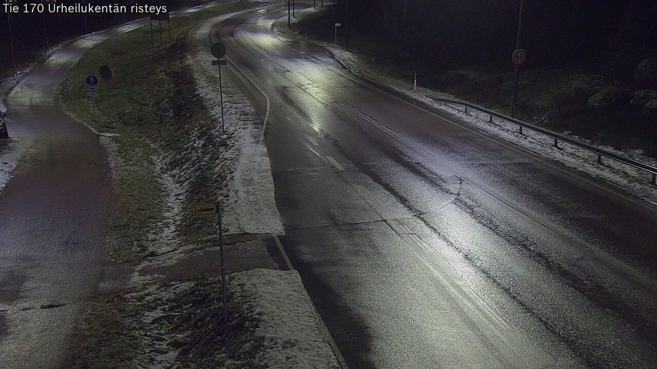 Weather Camera Image Väg 170 Vederlax Idrottsplatsen korsnin, Virolahti, Kymenlaakso