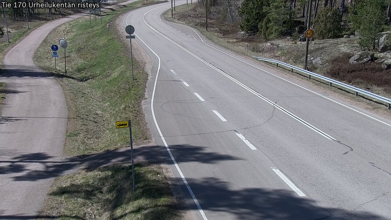 Weather Camera Image Väg 170 Vederlax Idrottsplatsen korsnin, Virolahti, Kymenlaakso