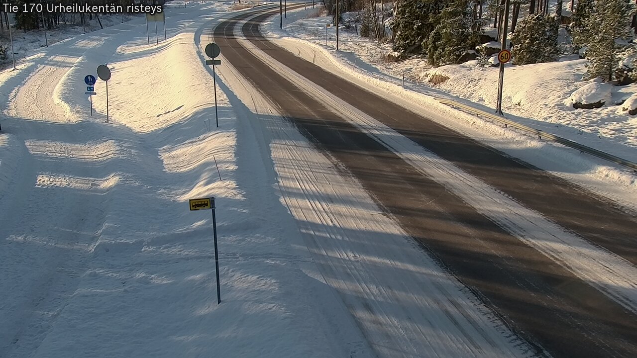 Weather Camera Image Väg 170 Vederlax Idrottsplatsen korsnin, Virolahti, Kymenlaakso