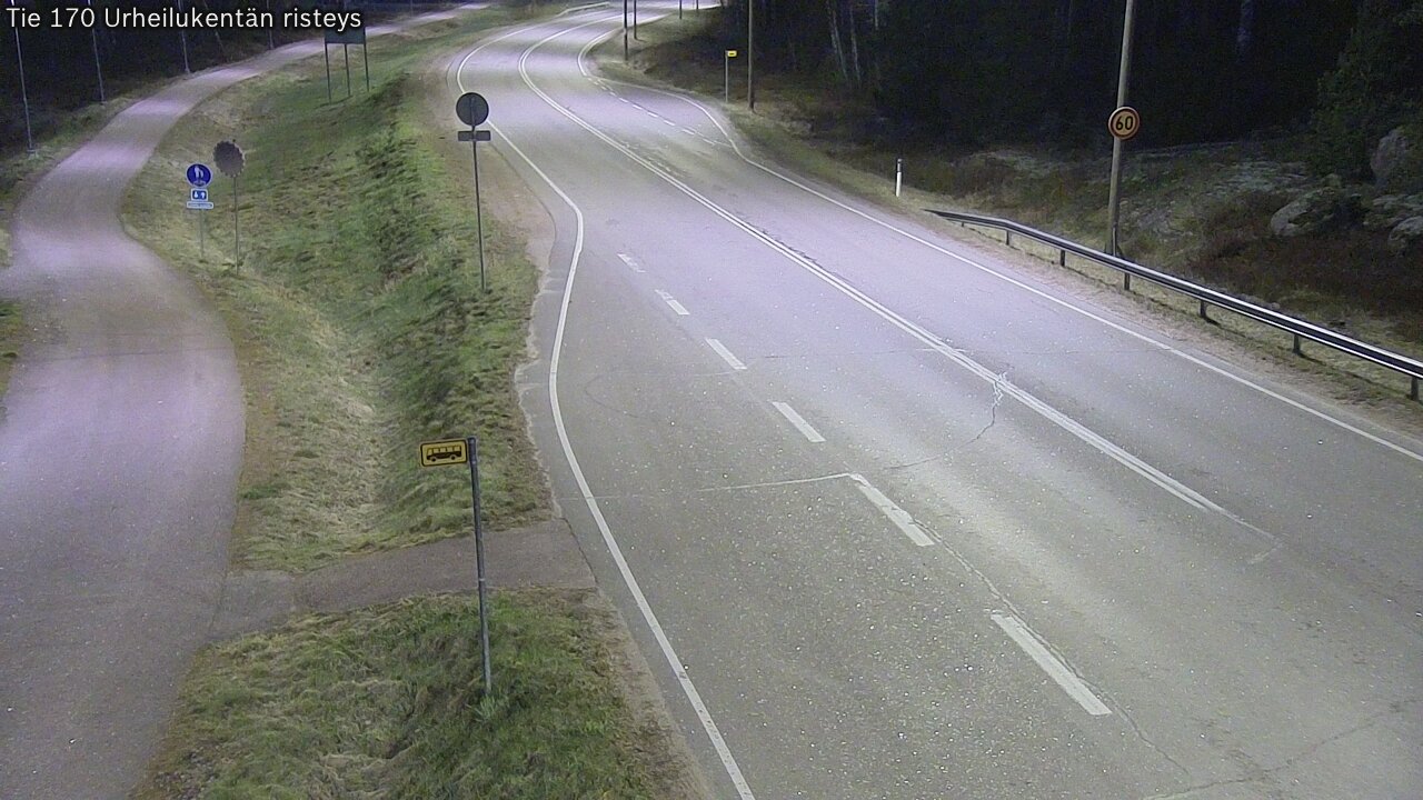 Weather Camera Image Väg 170 Vederlax Idrottsplatsen korsnin, Virolahti, Kymenlaakso